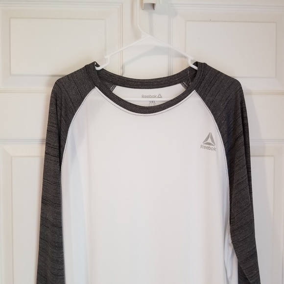 Reebok Men's Athletic Training Long Sleeve Tee NWT - Picture 2 of 6